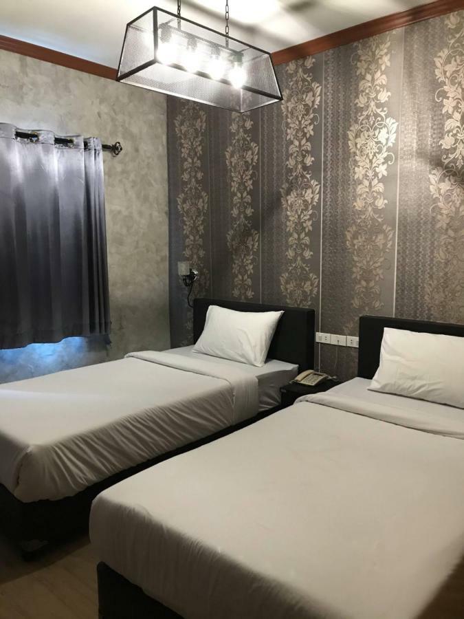 เซ็นเตอร์ พ้อยท์ พลาซ่า Hostel กรุงเทพมหานคร ภายนอก รูปภาพ