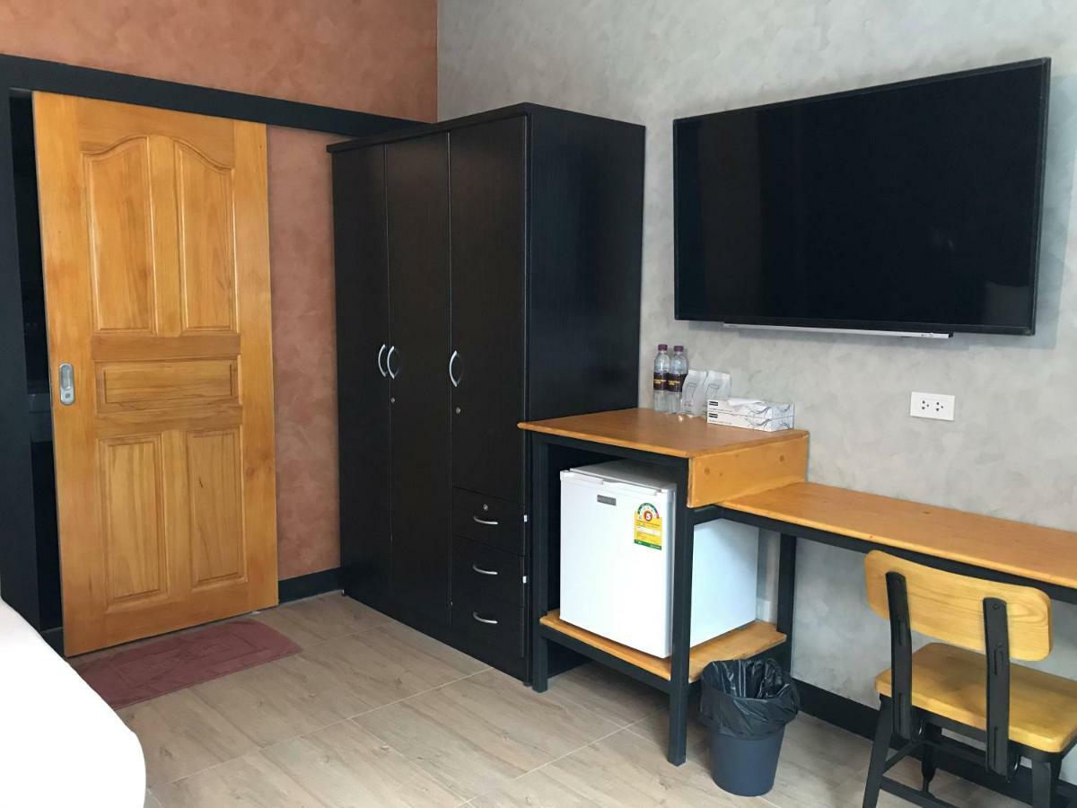 เซ็นเตอร์ พ้อยท์ พลาซ่า Hostel กรุงเทพมหานคร ภายนอก รูปภาพ