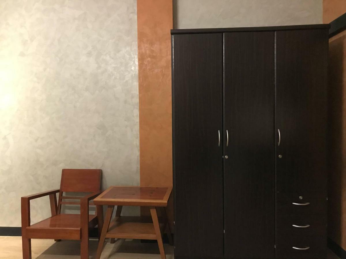 เซ็นเตอร์ พ้อยท์ พลาซ่า Hostel กรุงเทพมหานคร ภายนอก รูปภาพ