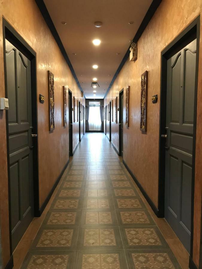 เซ็นเตอร์ พ้อยท์ พลาซ่า Hostel กรุงเทพมหานคร ภายนอก รูปภาพ